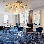 Apis Hotel