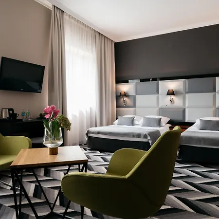 Hotel Apis 4*