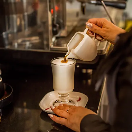 Apis Отель Краков