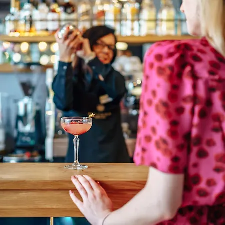 Apis 4* Краков