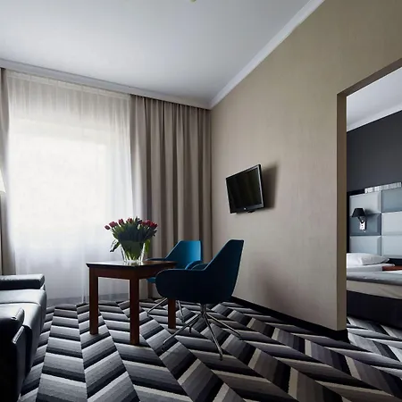 Отель Apis Краков